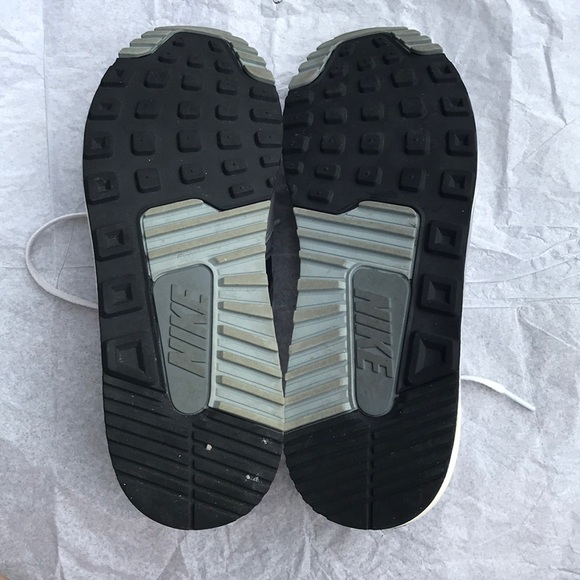 Grey and white nike air max light size 8.5 - Picture 4 of 6